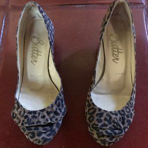 Butter leopard-print suede kitten heels, size 35